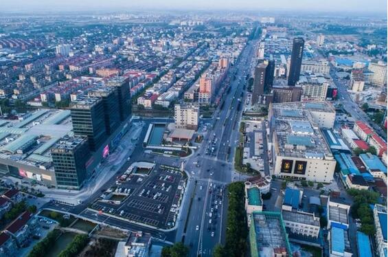 濮院在中国特色小镇50强名单中排行第一！