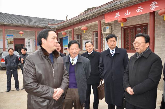 许克振赴英山罗田调研县域经济发展