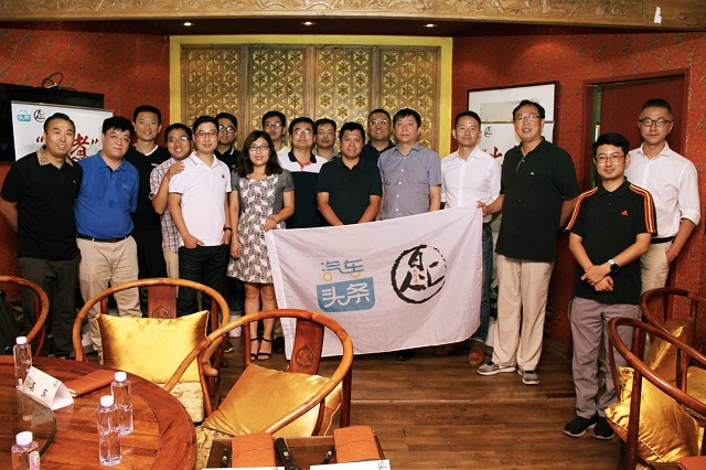 野蛮发展的新能源汽车产业在飞速跃进的历史大潮流中迎来了“冷静期”