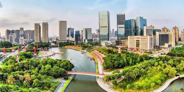 5个正追赶北上广深的发展中城市