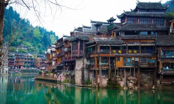 文旅相关产业在特色小镇建设中成为主角